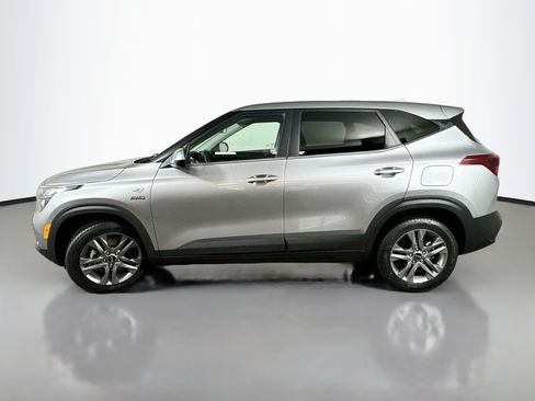 Used 2021 Kia Seltos LX AWD/4WD image 4