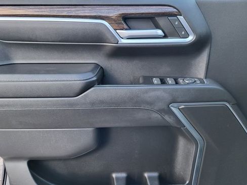 Used 2022 GMC Sierra 1500 Elevation w/ LPO, Elevation Black Package image 18