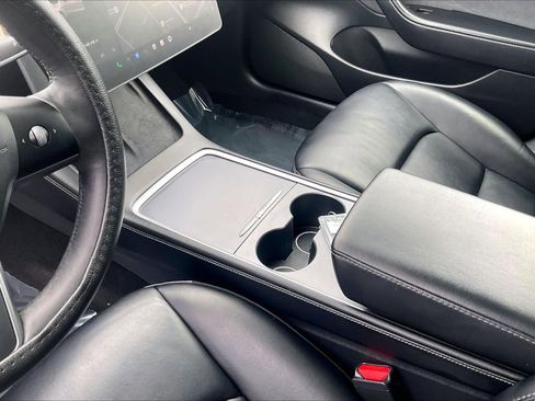 Used 2021 Tesla Model 3 Standard Range Plus RWD image 14