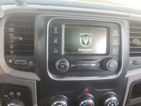 Used 2017 RAM 3500 Tradesman w/ Chrome Appearance Group image 16