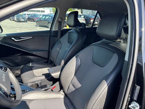 Used 2024 Kia Niro Wind FWD image 34