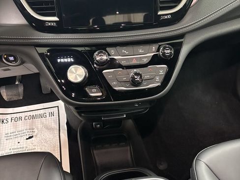 New 2026 Chrysler Pacifica Select w/ S Appearance Package FWD image 12