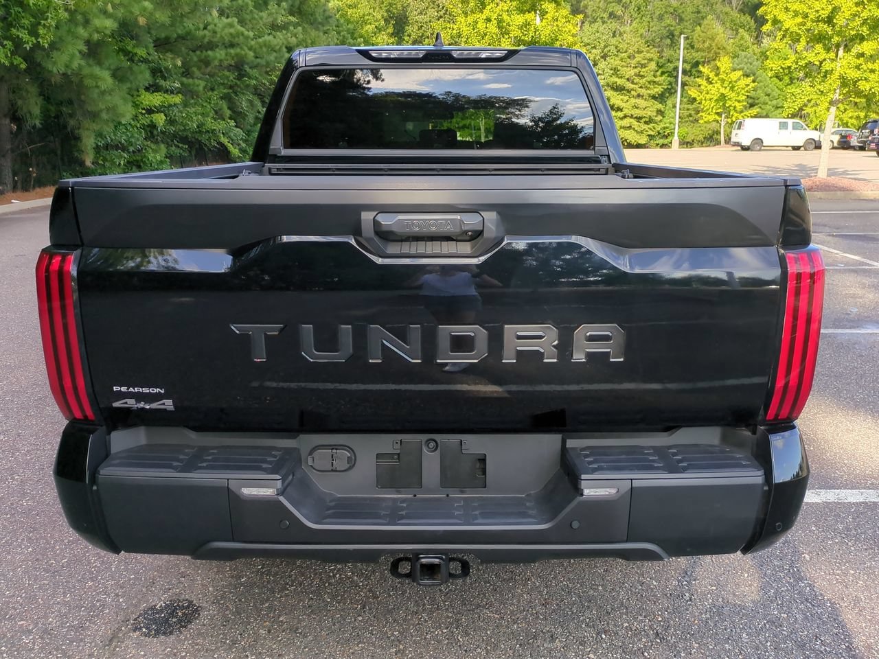 Used 2025 Toyota Tundra SR5 w/ SR5 Premium Package AWD/4WD image 5