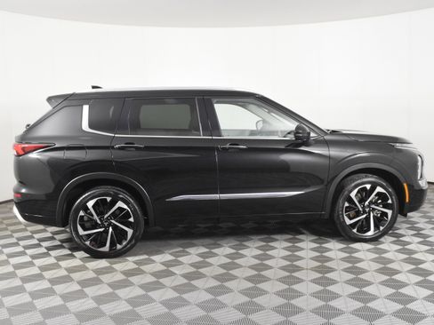 Used 2024 Mitsubishi Outlander SEL image 5