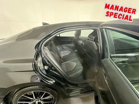 Used 2021 Toyota Camry SE FWD image 24