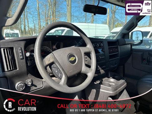 Used 2020 Chevrolet Express 3500 LS RWD image 14