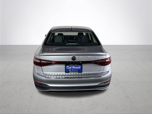 New 2026 Volkswagen Jetta SE FWD image 7