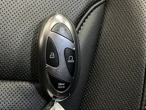 Used 2025 Hyundai Tucson Limited AWD/4WD image 43