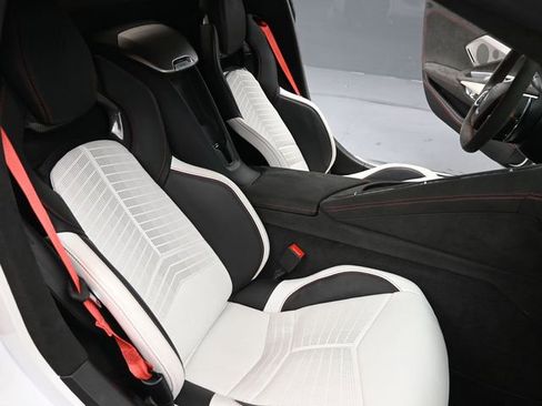 Used 2023 Chevrolet Corvette Stingray Premium Conv w/ Z51 Performance Package RWD image 24