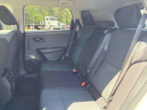 Used 2021 Nissan Rogue S FWD image 19
