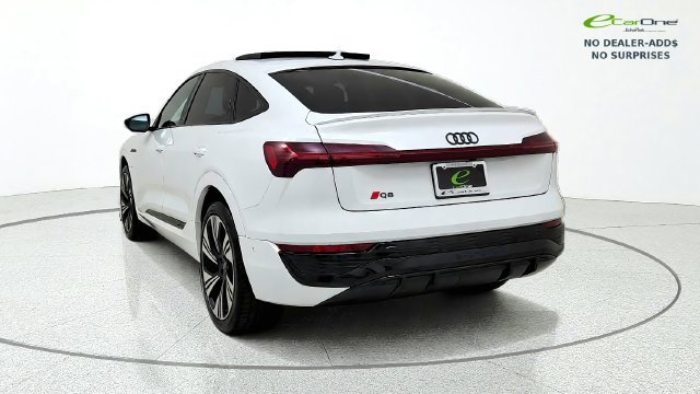 Used 2024 Audi Q8 e-tron Prestige AWD/4WD image 6