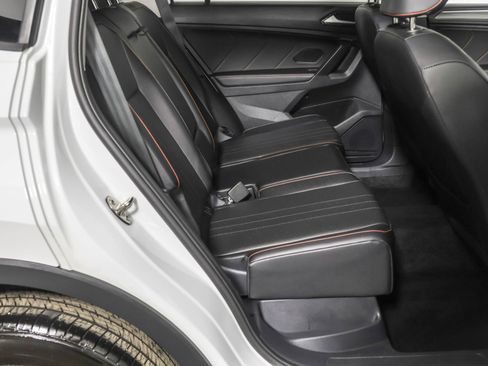 Used 2024 Volkswagen Tiguan Wolfsburg Edition AWD/4WD image 40