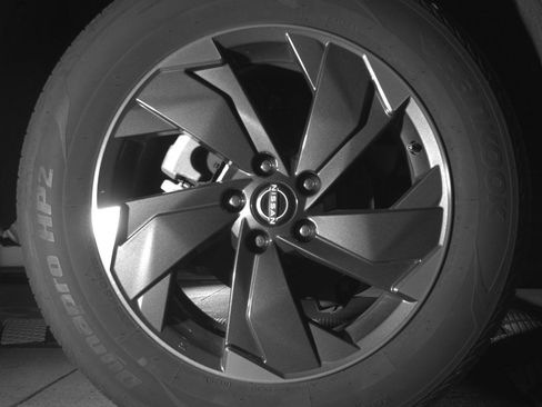 Used 2025 Nissan Rogue SV AWD/4WD image 15