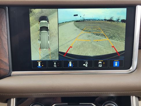 Used 2022 GMC Yukon Denali image 22