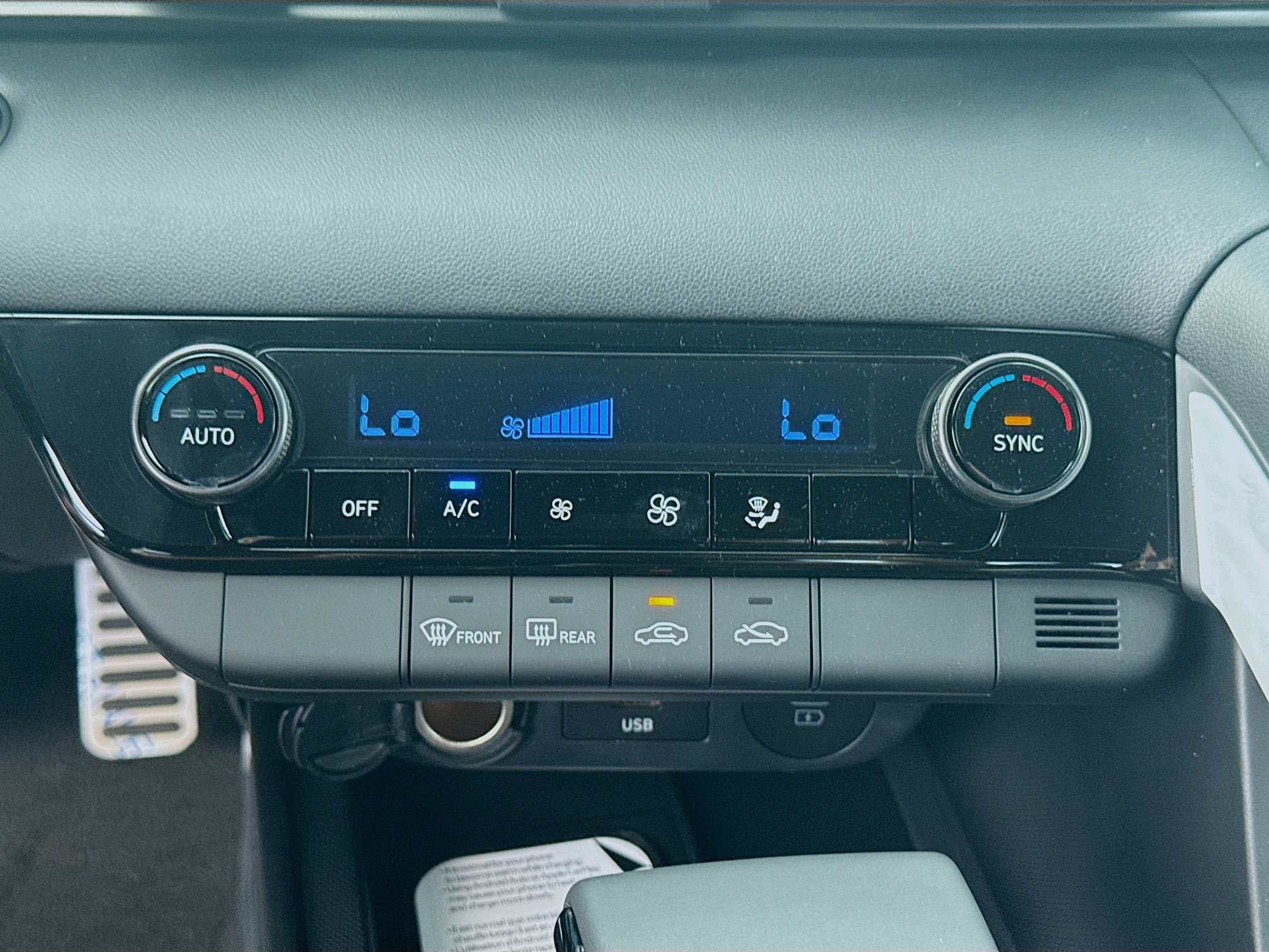 New 2026 Hyundai Elantra Sport FWD image 12