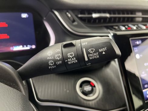 Used 2023 Jeep Grand Cherokee Altitude image 23