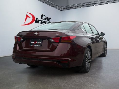 Used 2024 Nissan Altima 2.5 SV FWD image 13