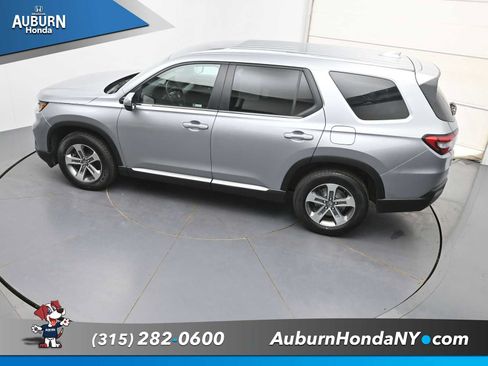 Used 2024 Honda Pilot EX-L image 30