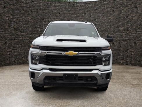 Used 2024 Chevrolet Silverado 2500 LT image 6