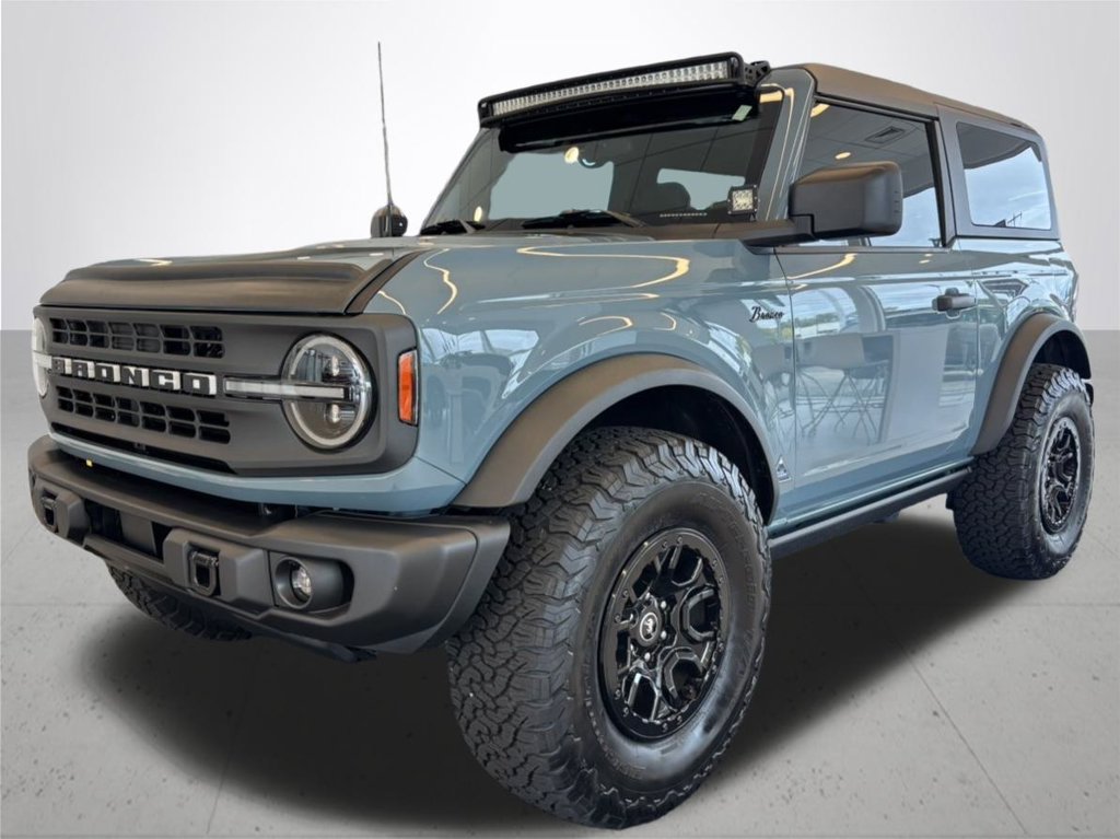 Used 2022 Ford Bronco Black Diamond AWD/4WD image 2