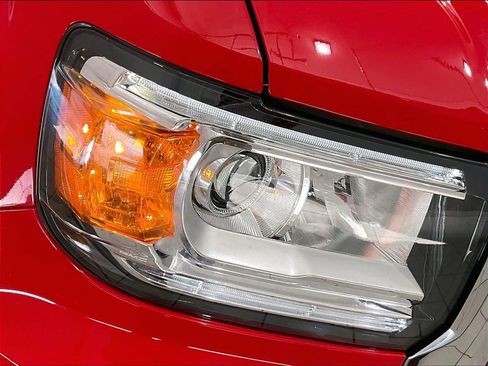 Used 2017 GMC Canyon SLE w/ SLE Convenience Package image 33