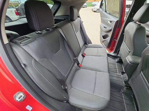 Used 2024 Buick Encore GX Preferred AWD/4WD image 29