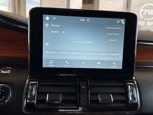 Used 2018 Lincoln Navigator Reserve w/ Technology Package AWD/4WD image 14