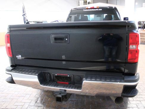 Used 2018 Chevrolet Silverado 3500 W/T w/ WT Fleet Convenience Package image 5