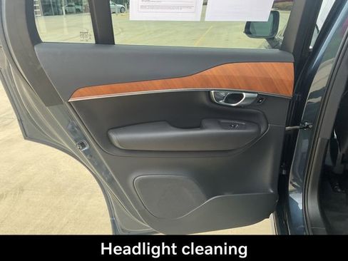 Used 2023 Volvo XC90 B6 Plus w/ Protection Package image 18