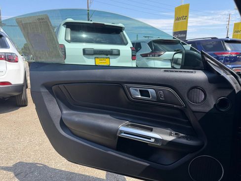 Used 2022 Ford Mustang GT Premium w/ GT Performance Package RWD image 18
