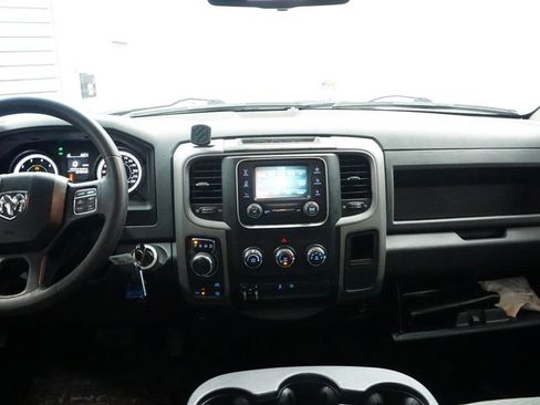 Used 2016 RAM 1500 Express image 22