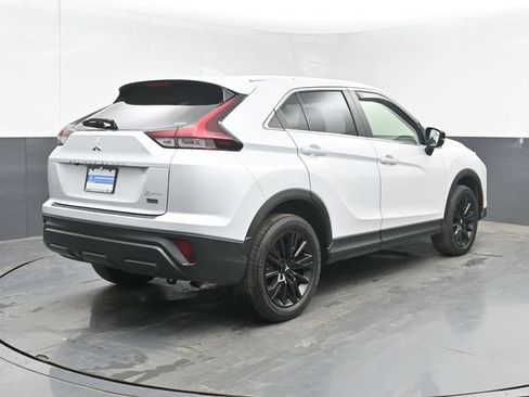 Used 2023 Mitsubishi Eclipse Cross LE AWD/4WD image 10