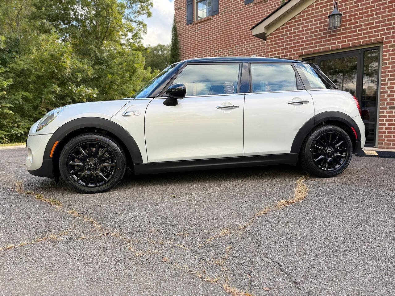 Used 2016 MINI Cooper S FWD image 2