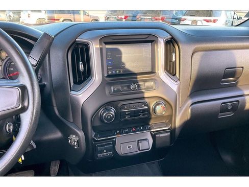 Used 2020 Chevrolet Silverado 1500 Custom w/ Custom Value Package image 7