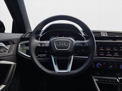 New 2025 Audi Q3 2.0T Premium w/ Convenience Package AWD/4WD image 20