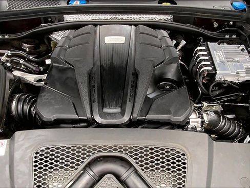 Used 2021 Porsche Macan S image 29