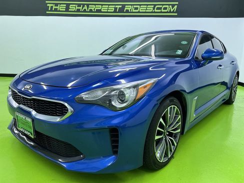 Used 2018 Kia Stinger RWD image 5