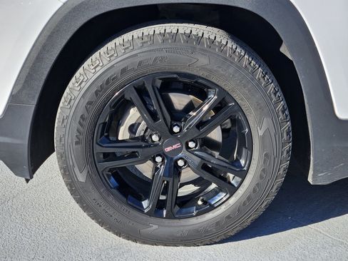 Used 2022 GMC Terrain AT4 w/ Infotainment Package II image 13