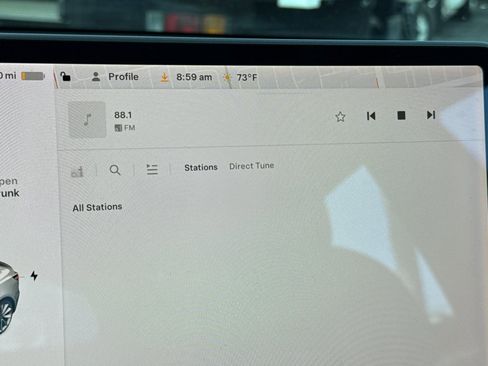 Used 2018 Tesla Model 3 Long Range image 17