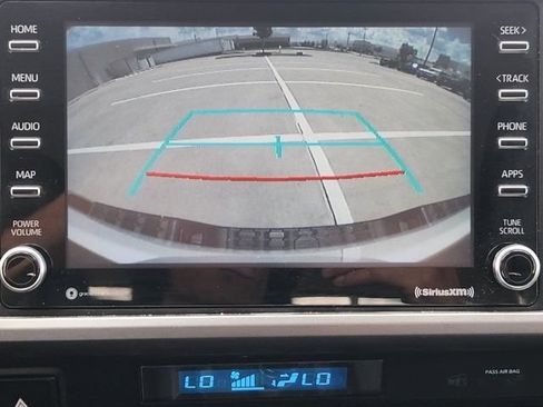 Used 2022 Toyota Tacoma SR5 RWD image 17