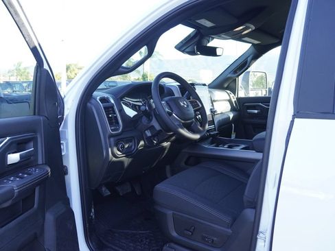 New 2026 RAM 2500 Big Horn AWD/4WD image 24