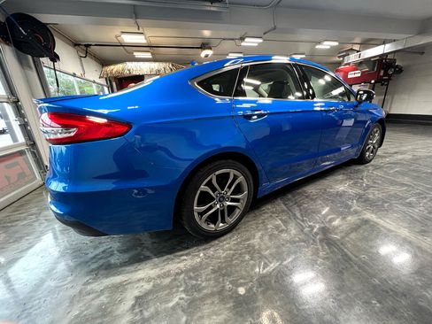 Used 2020 Ford Fusion Titanium image 8