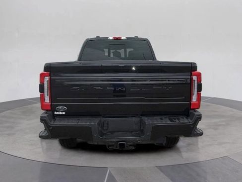 Used 2025 Ford F250 Platinum image 5
