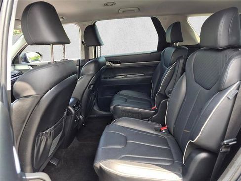 Used 2024 Hyundai Palisade SEL FWD image 17