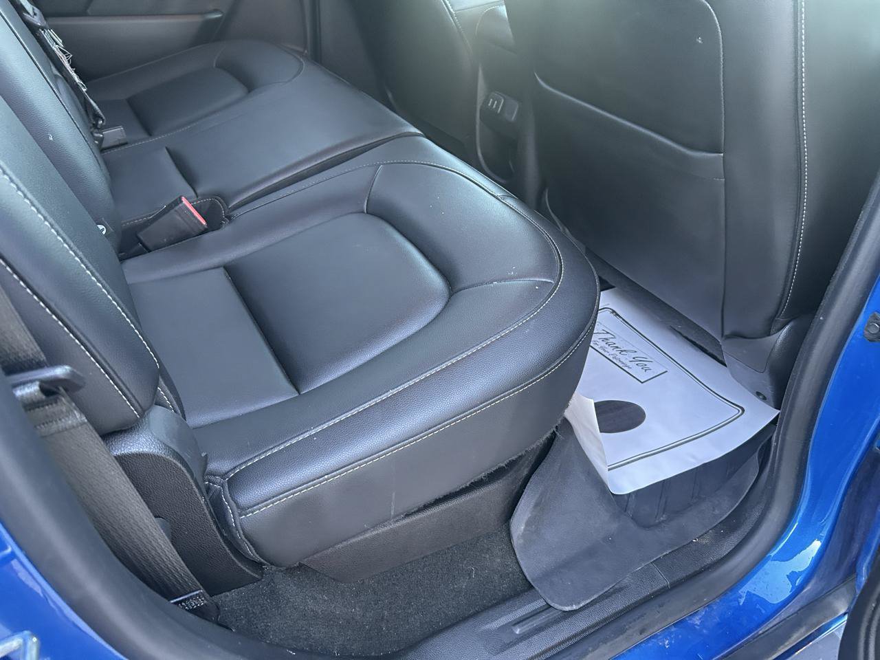 Used 2018 Chevrolet Colorado LT w/ Luxury Package, Chrome AWD/4WD image 11