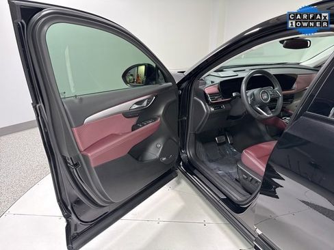 Used 2025 Buick Envision Sport Touring image 8