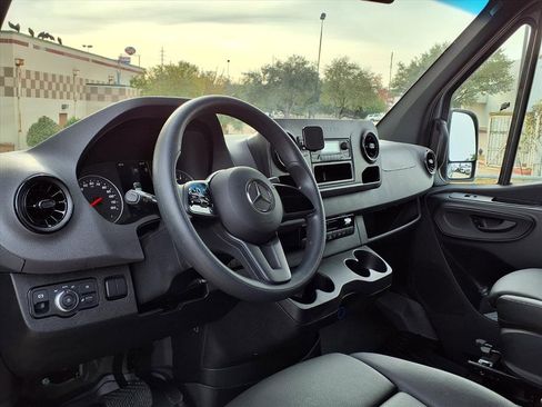 Used 2024 Mercedes-Benz Sprinter 144 Cargo image 22