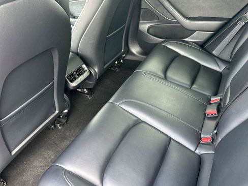 Used 2020 Tesla Model 3 Standard Range Plus image 11