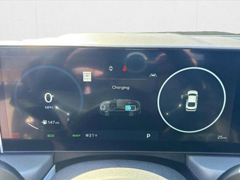 New 2025 Hyundai Sonata Limited image 11