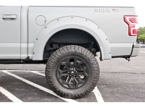 Used 2019 Ford F150 XLT w/ Equipment Group 302A Luxury AWD/4WD image 33